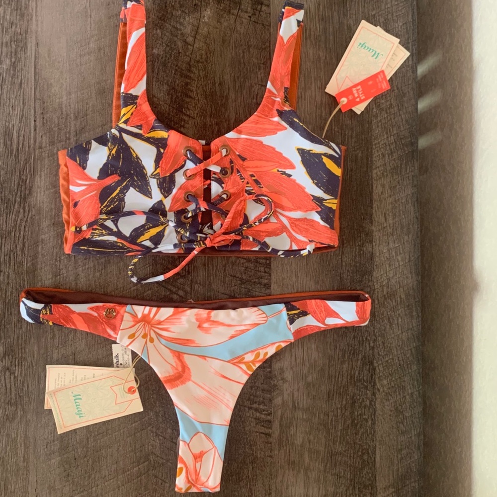 NWT Maaji BIKINI SET!! Reversible Bikini